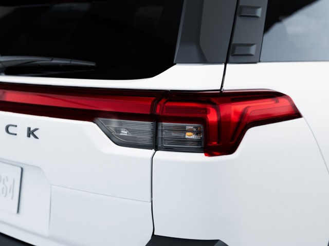 New 2026 Crystal White Pearl Subaru Premium image 12