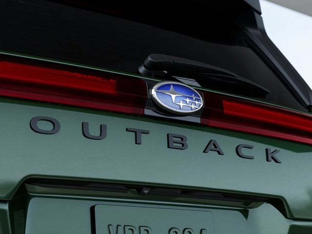 New 2026 Deep Emerald Green Pearl Subaru Limited XT image 11