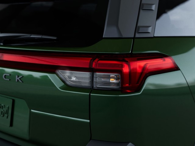 New 2026 Deep Emerald Green Pearl Subaru Limited XT image 12